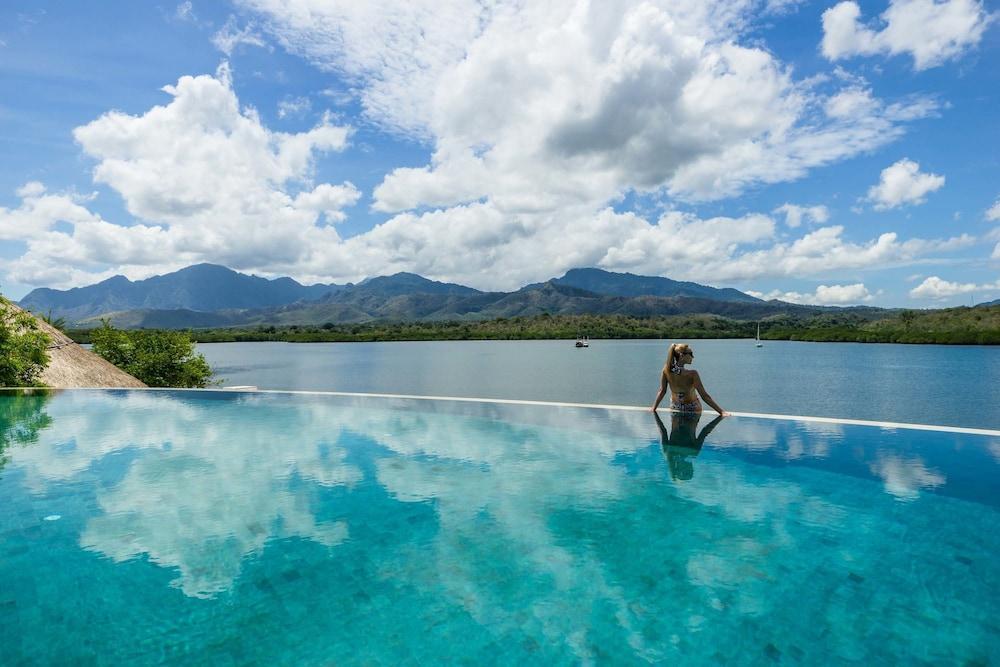 Menjangan Dynasty Resort Pemuteran Екстериор снимка