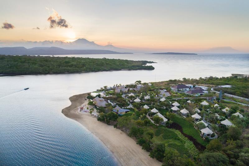 Menjangan Dynasty Resort Pemuteran Екстериор снимка